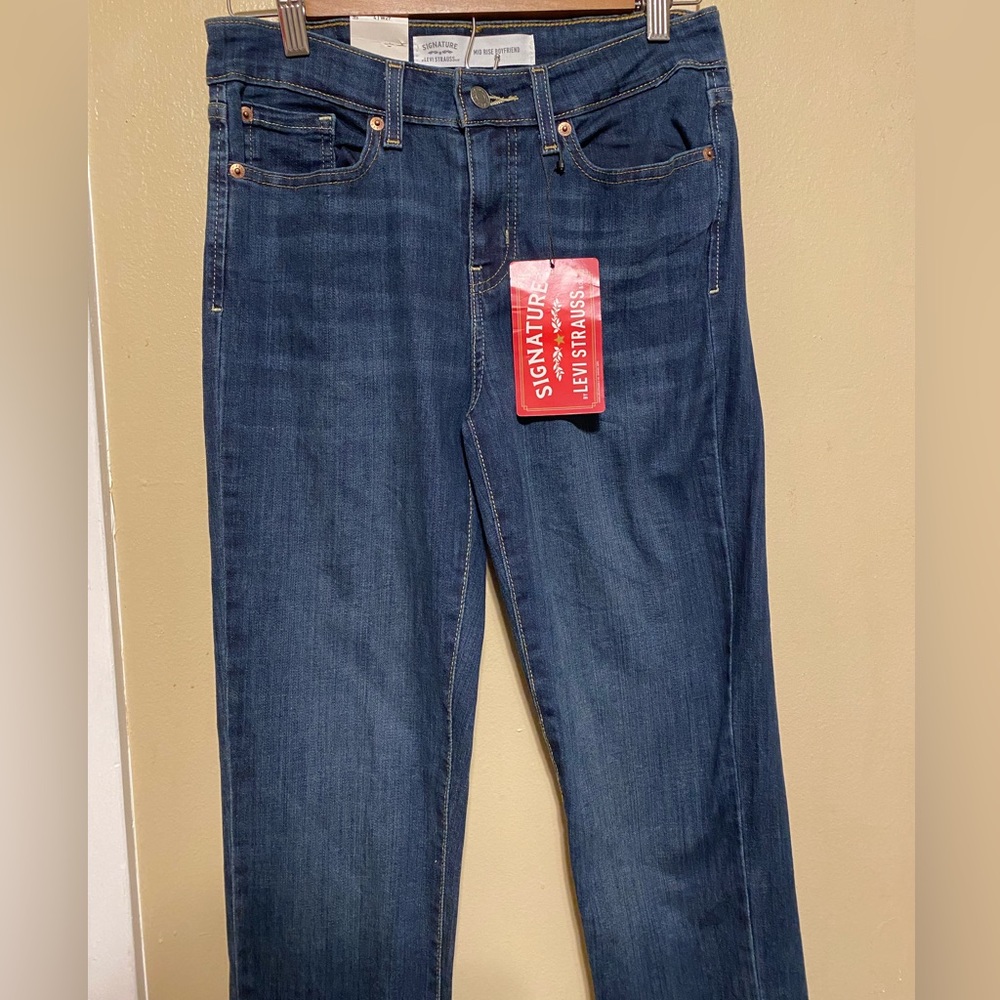 Levi’s capri, NWOT, size 4